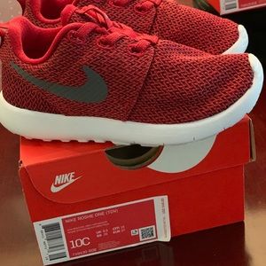 Nike Roshe One toddler shoes 10C red